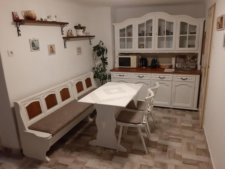Apartmán Edina Vintage Vendeghaz Mosonmagyaróvár Exteriér fotografie